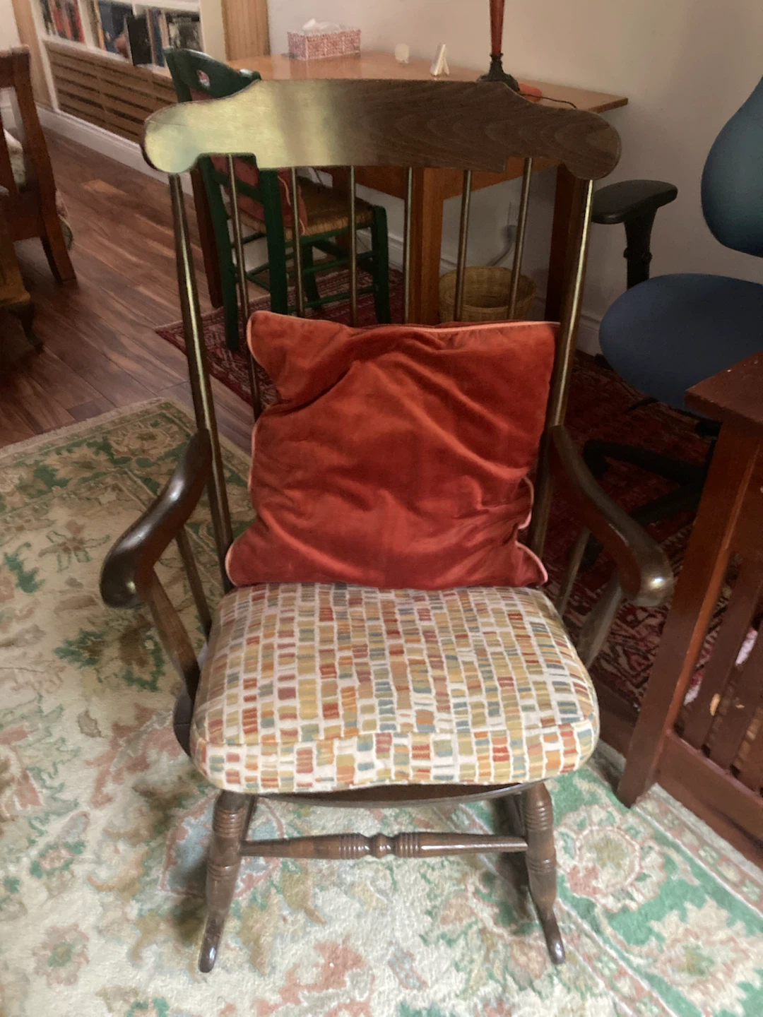 Wooden rocking chair - photo 4