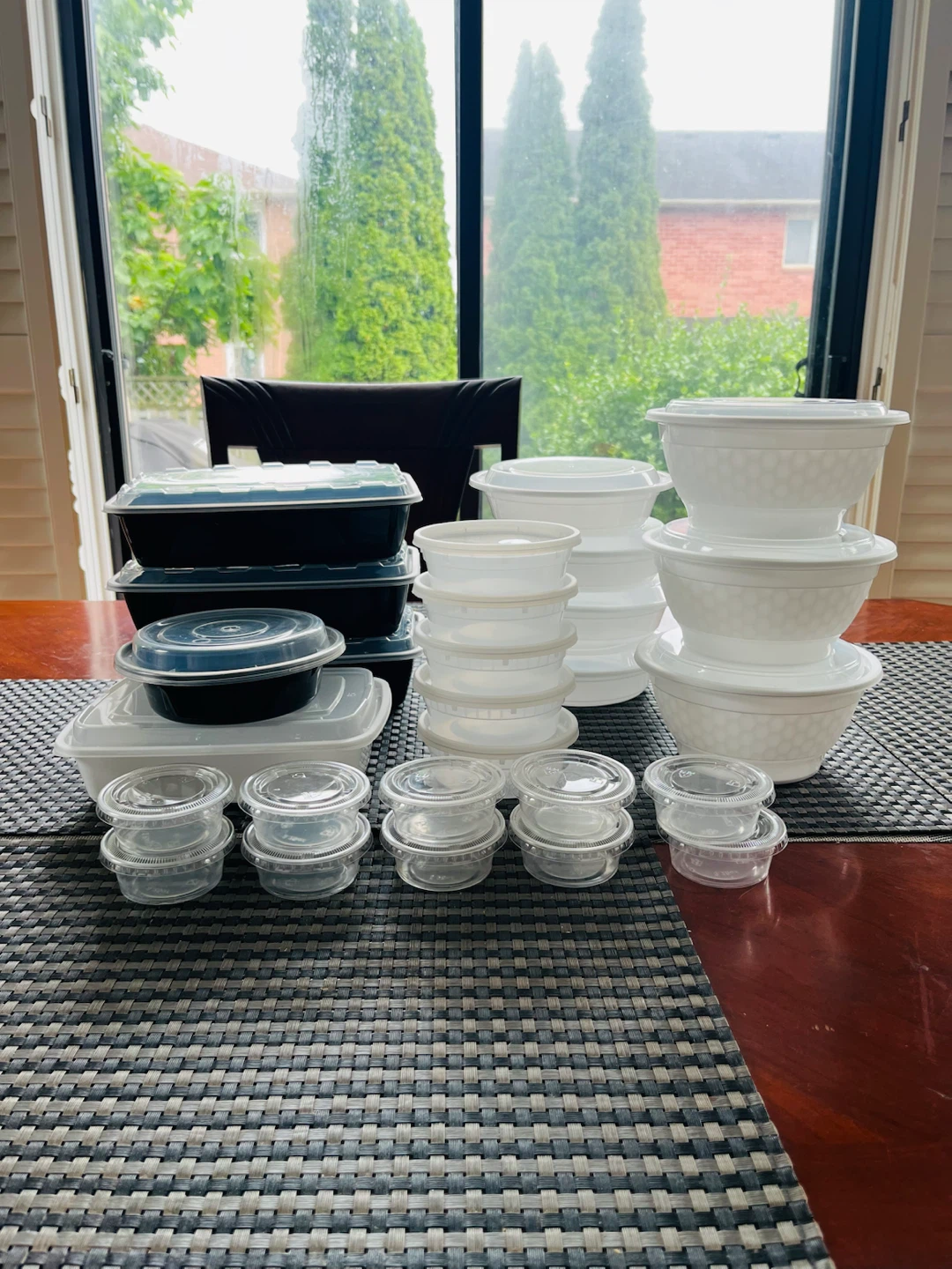 17 reusable Plastic Containers / Storage w/ 10 FREE