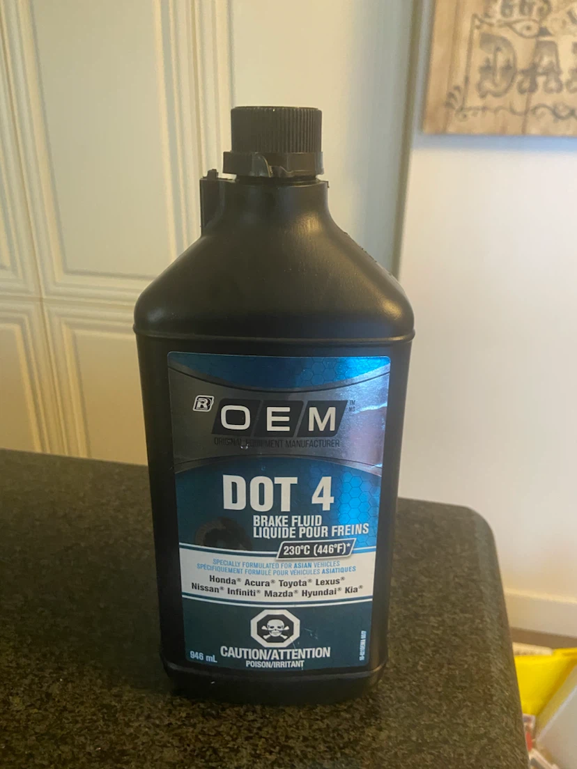 OEM DOT 4 Brake Fluid 946 mL