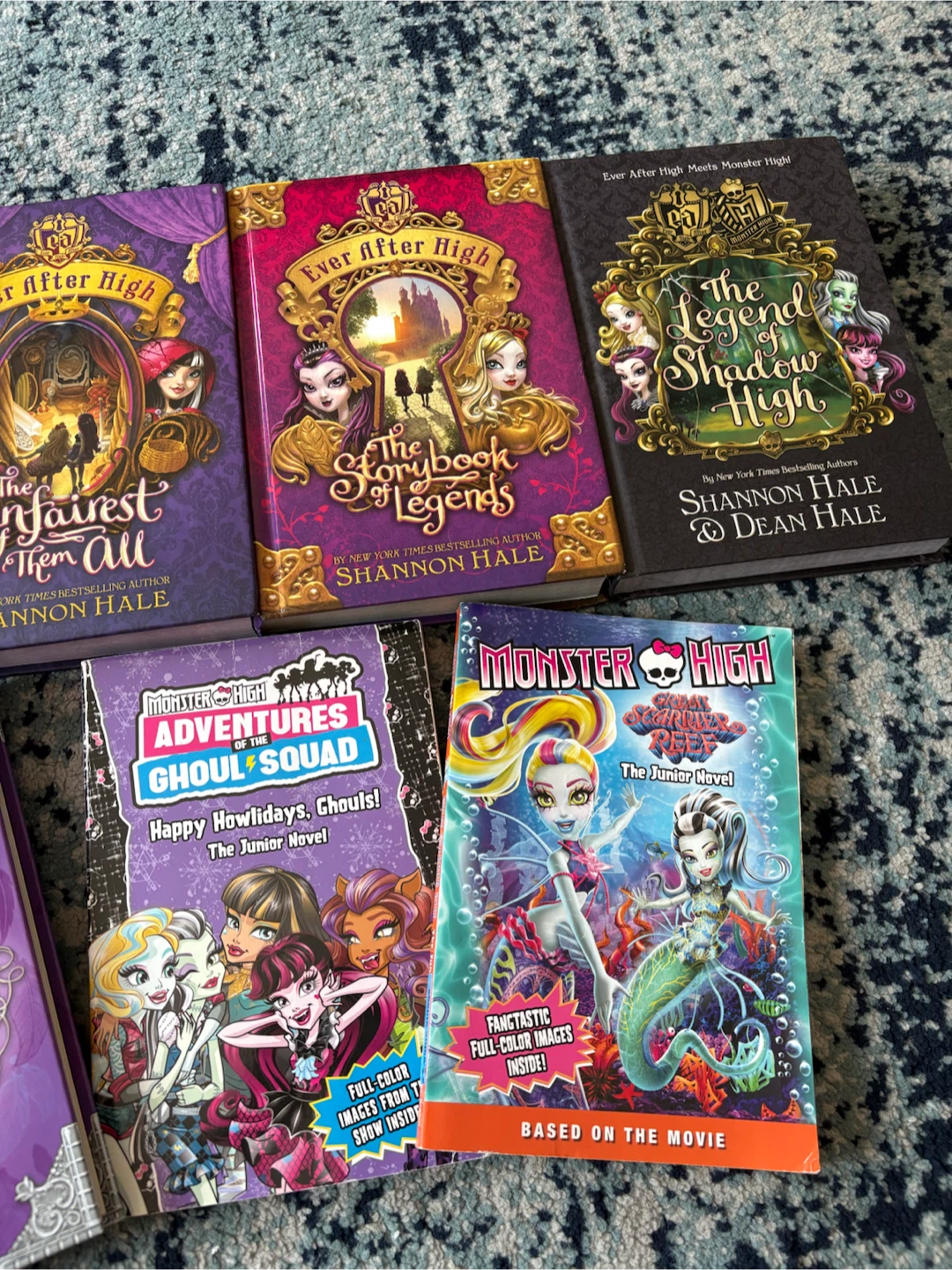 Ever After High & Monster High Book Bundle - photo 3