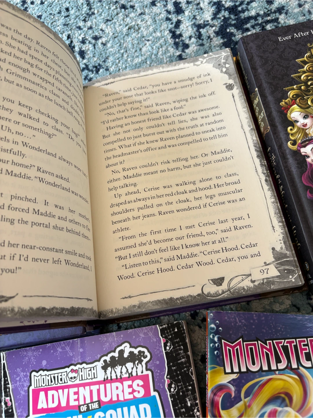 Ever After High & Monster High Book Bundle - photo 4