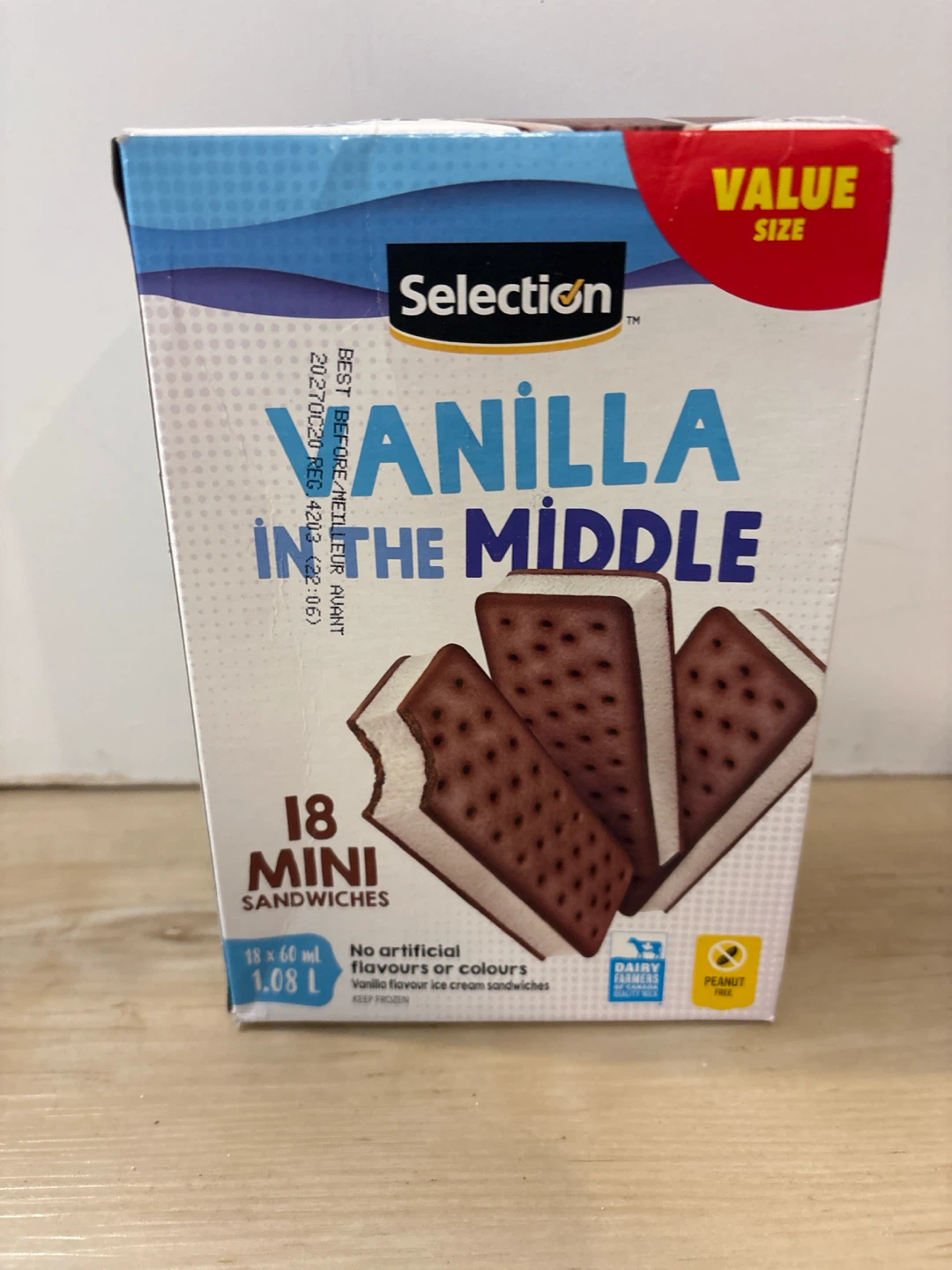 Selection Vanilla in the Middle Ice Cream Sandwiches