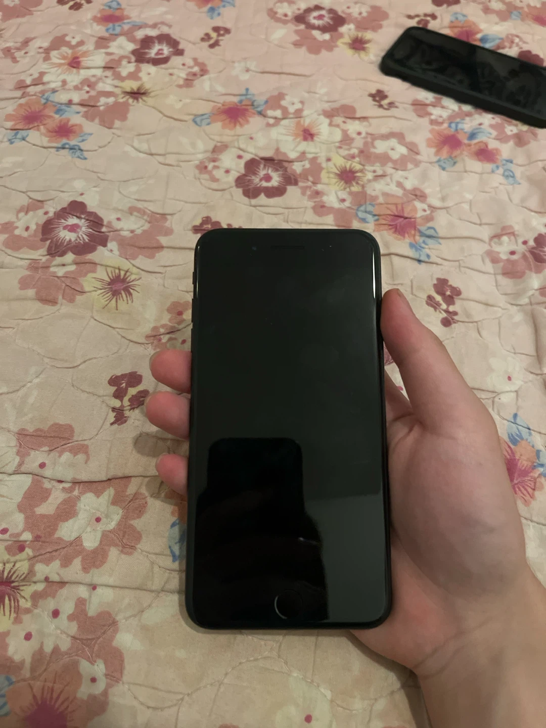 Apple iPhone 7 Plus - Black 128gb