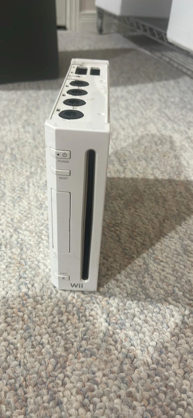 Nintendo Wii Console - photo 2