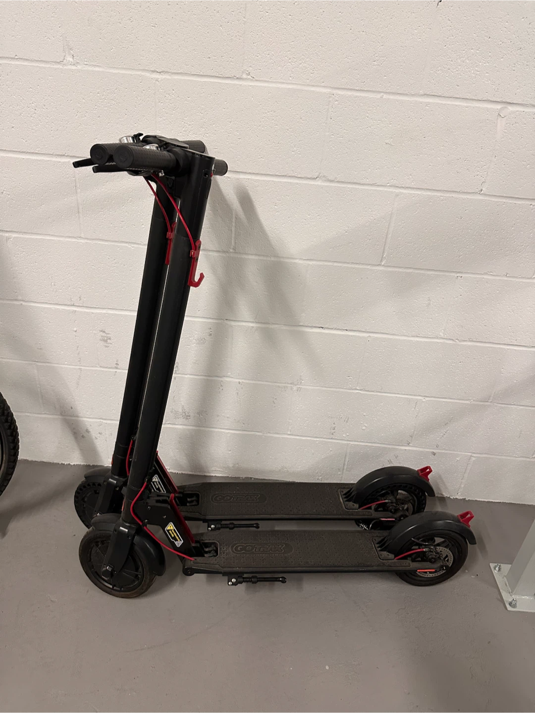 GoMAX Electric Scooters (2) - Black - photo 4