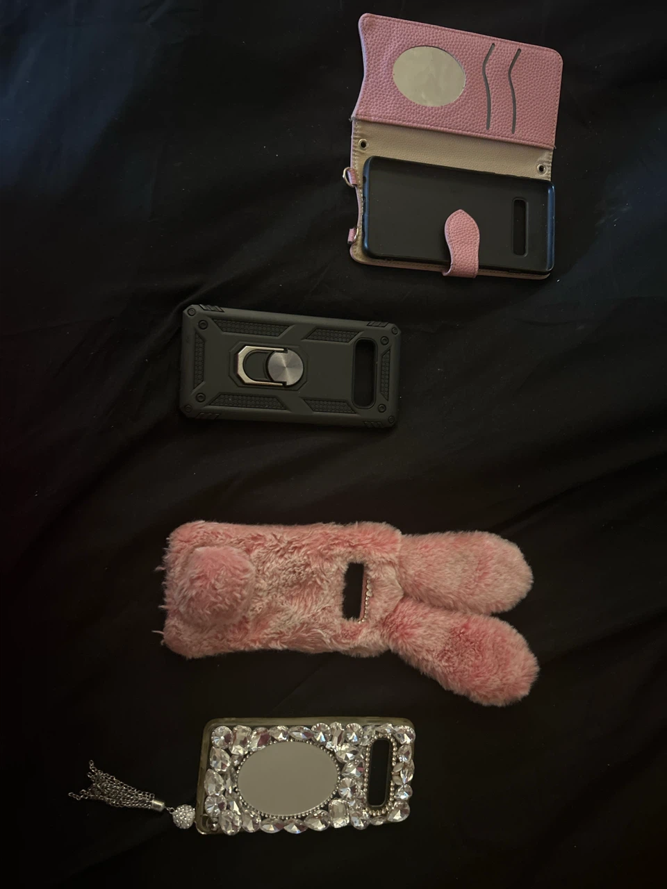 Four Samsung 10 phone cases