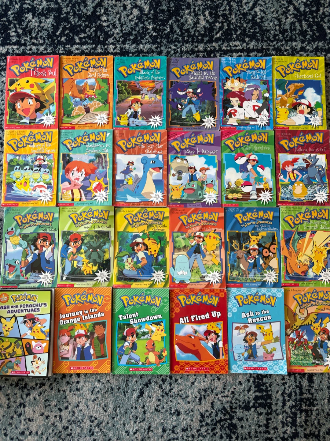 Pokémon Paperback Book Collection - photo 2