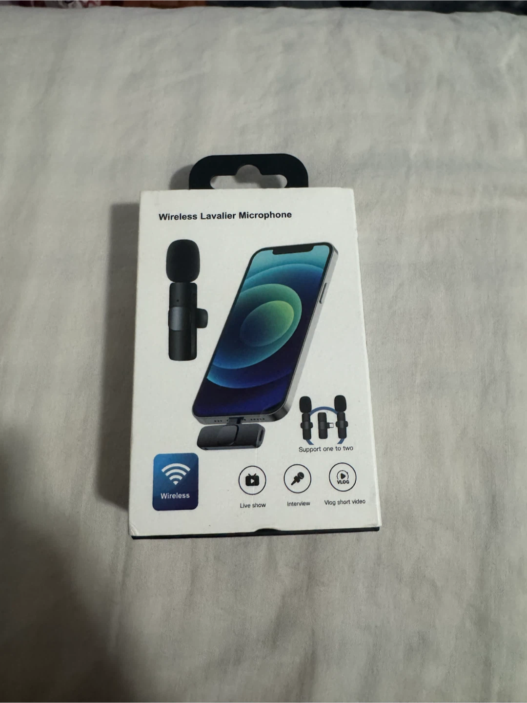 Wireless Lavalier Microphone Set