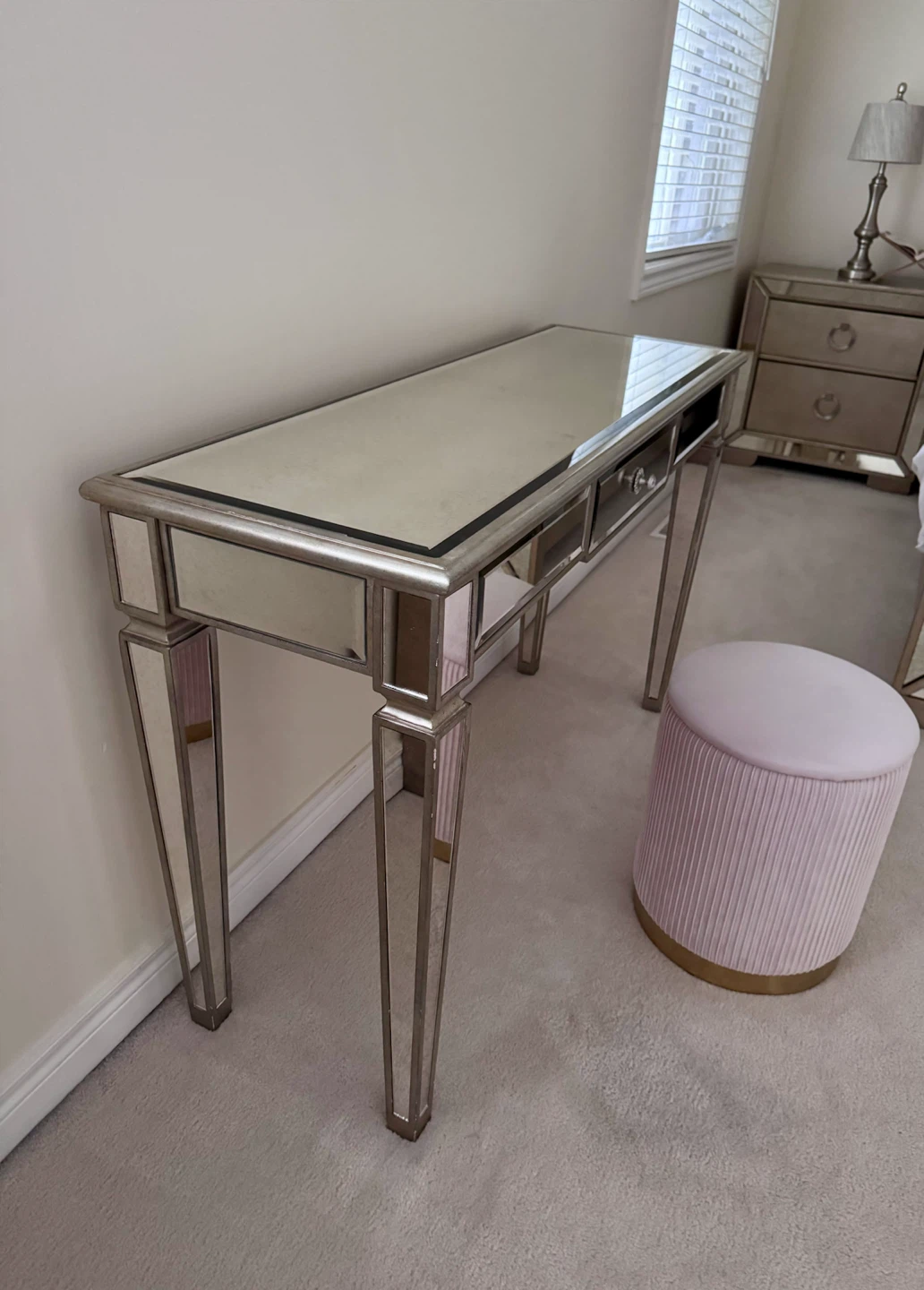 Vanity table - photo 4