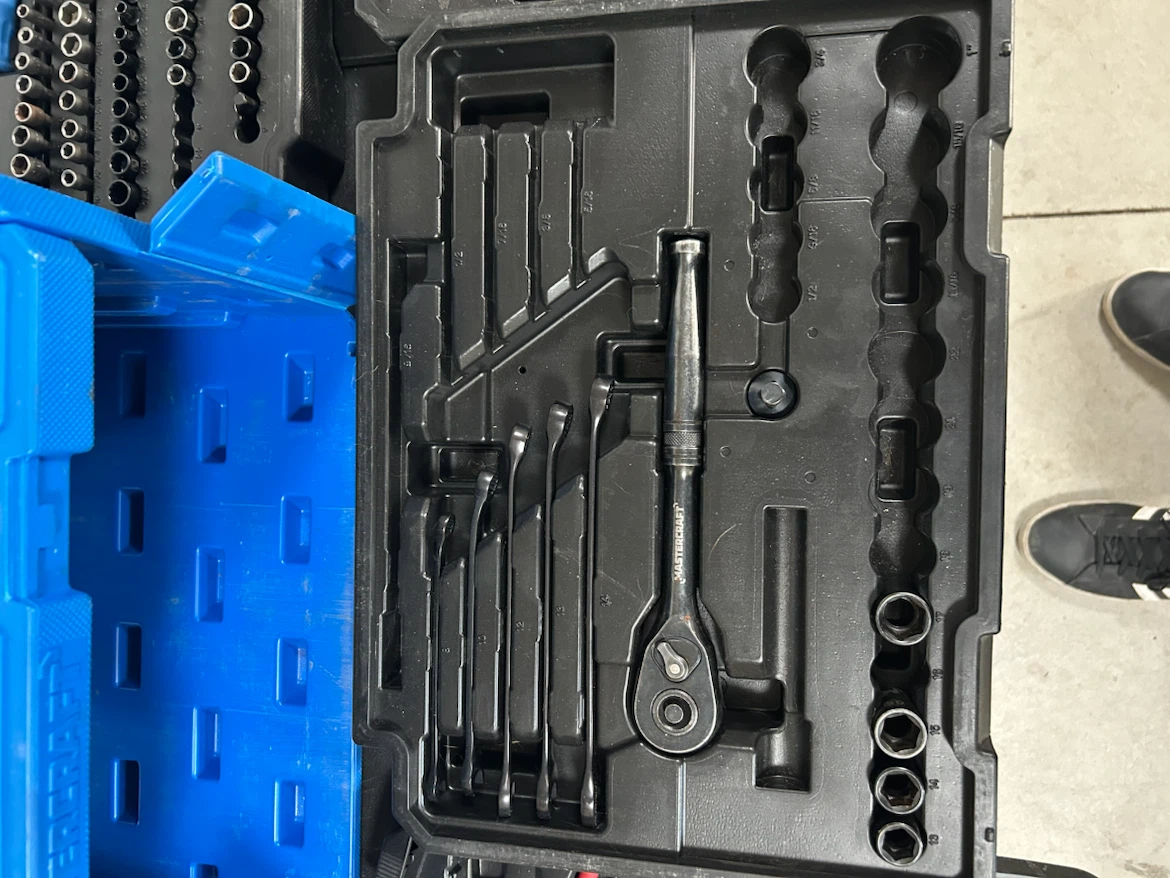 Mastercraft Tool Set and Assorted Hand Tools - photo 4