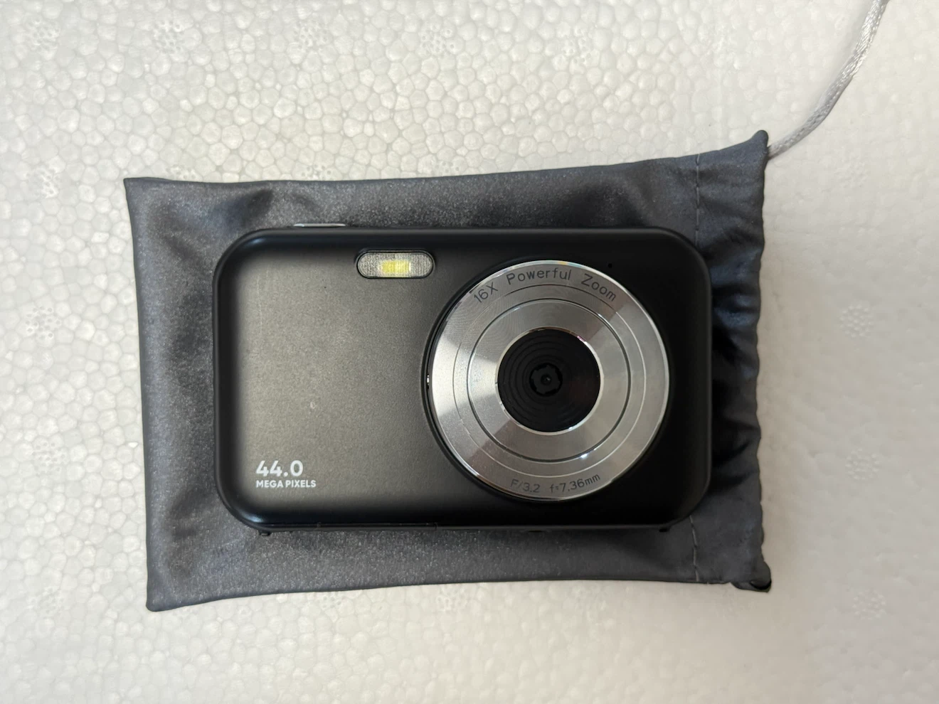‼️NEED GONE‼️ Digital Camera with Pouch + Box - photo 2