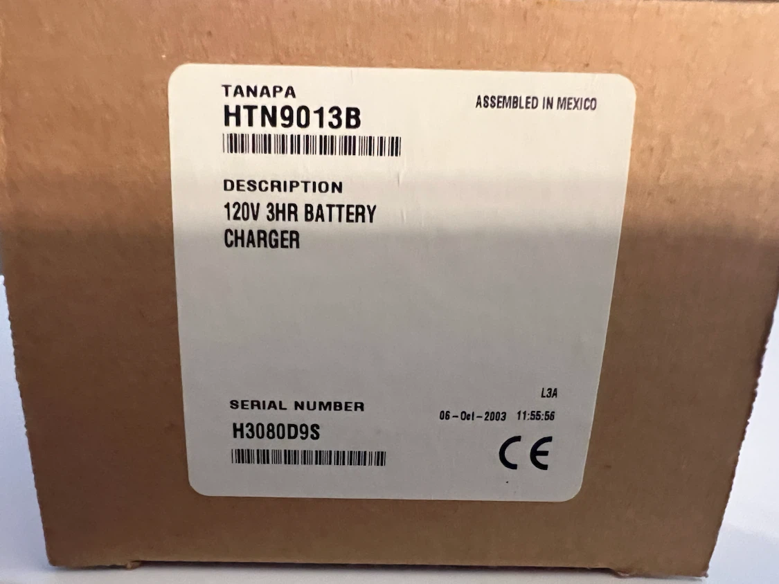 Motorola HTN9013B Battery Charger - photo 5