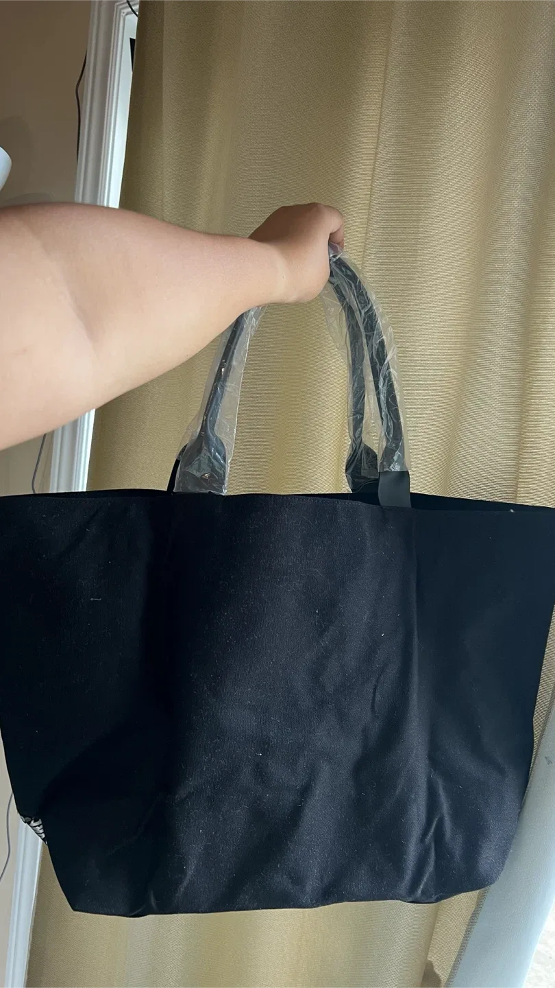 Victoria's Secret Sequin Tote Bag - photo 2