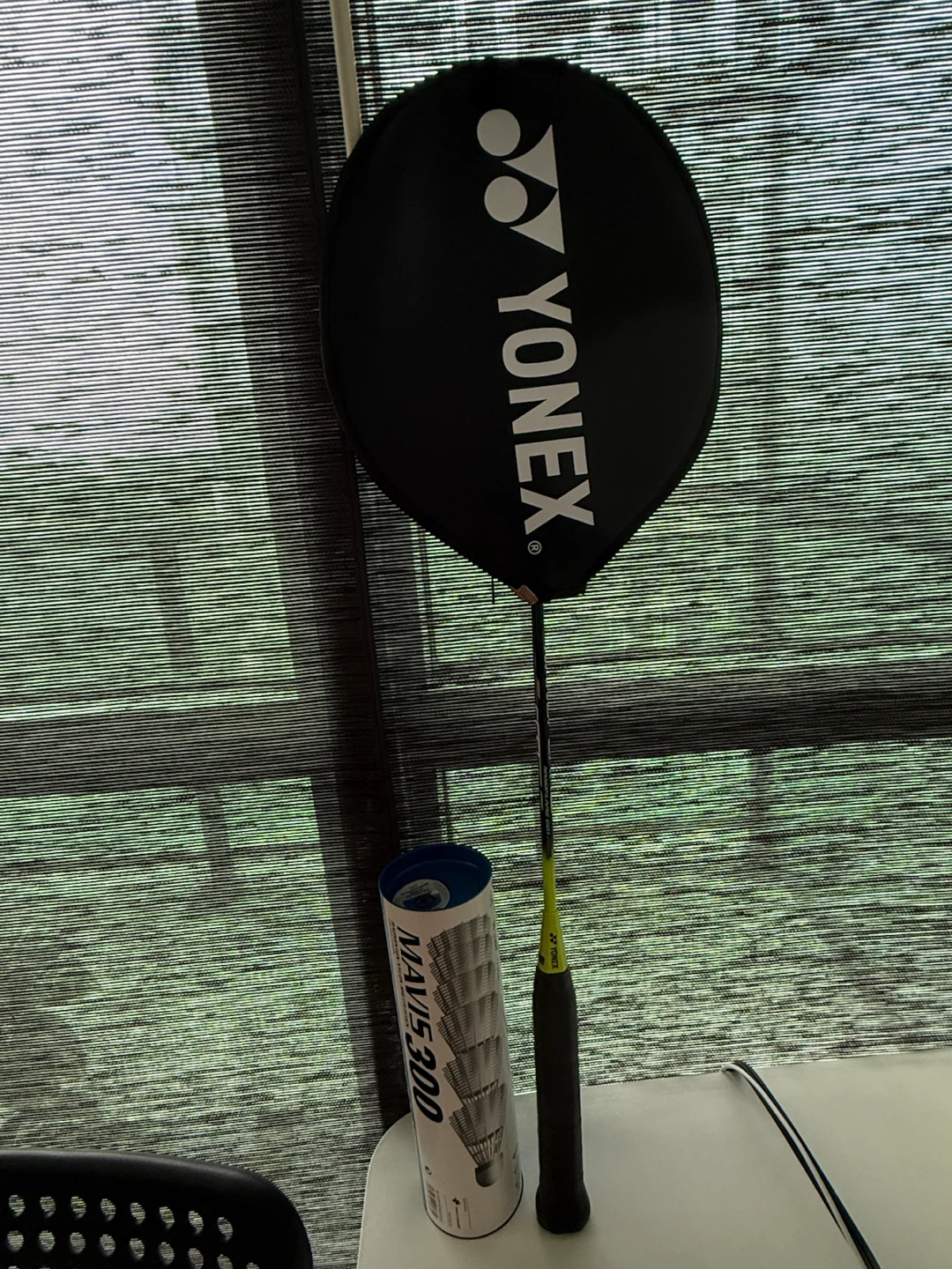 Yonex Badminton Racquet with Mavis 300 Shuttlecocks