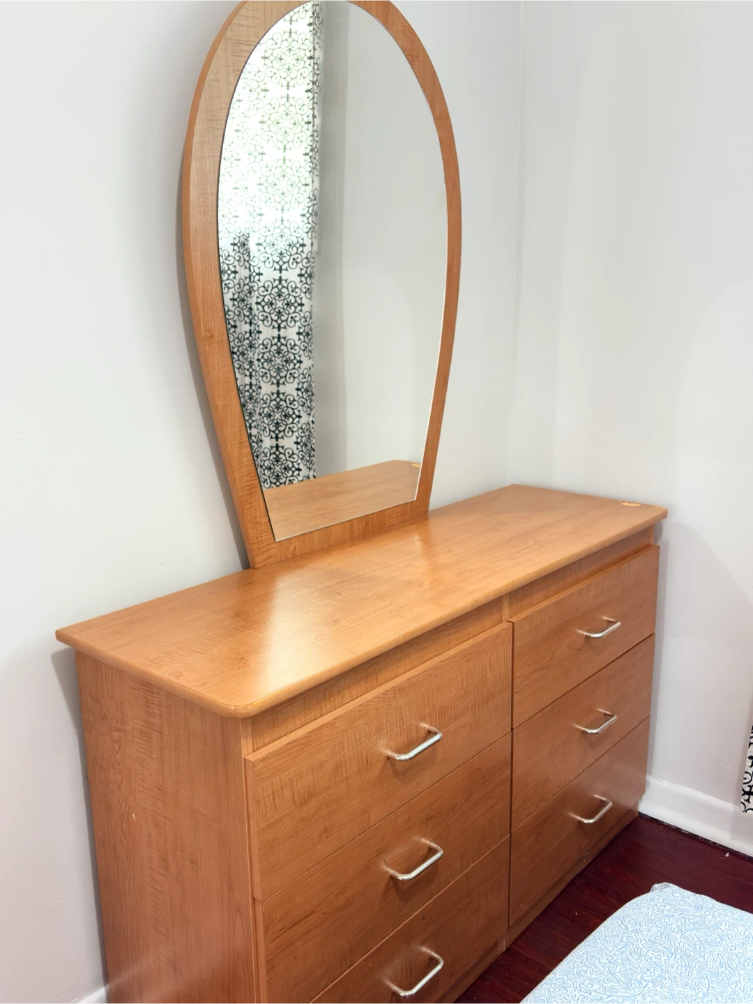 Dressing Table with 6 Drawers and Mirror