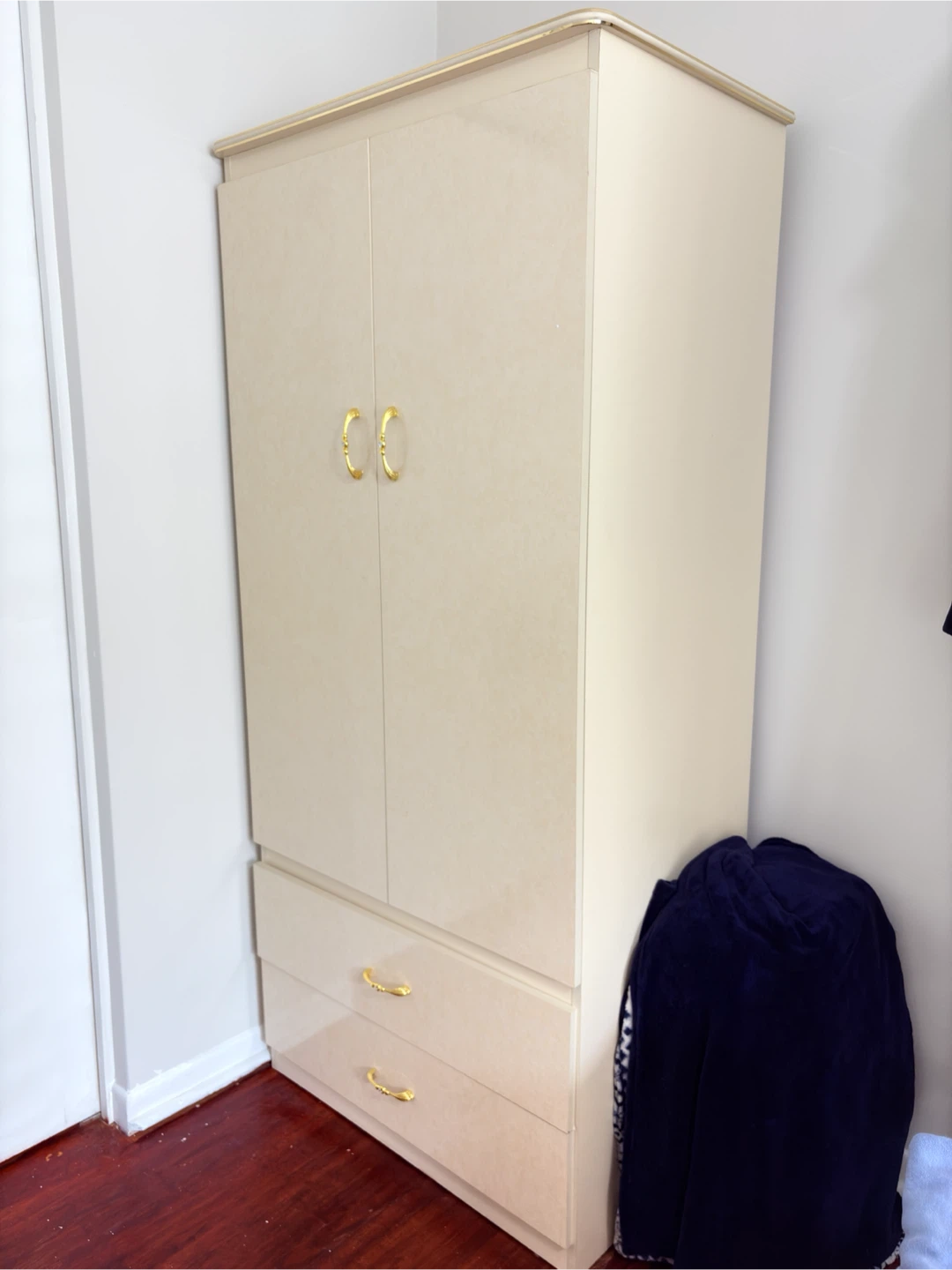 Bedroom Set - Frame, Mattress, Dresser, Closet, Side Tables - photo 5