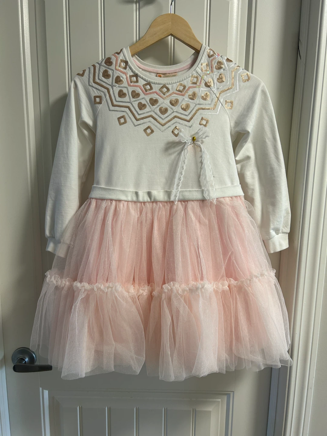 Girl's Dress with Sequins and Tulle Skirt - photo 3