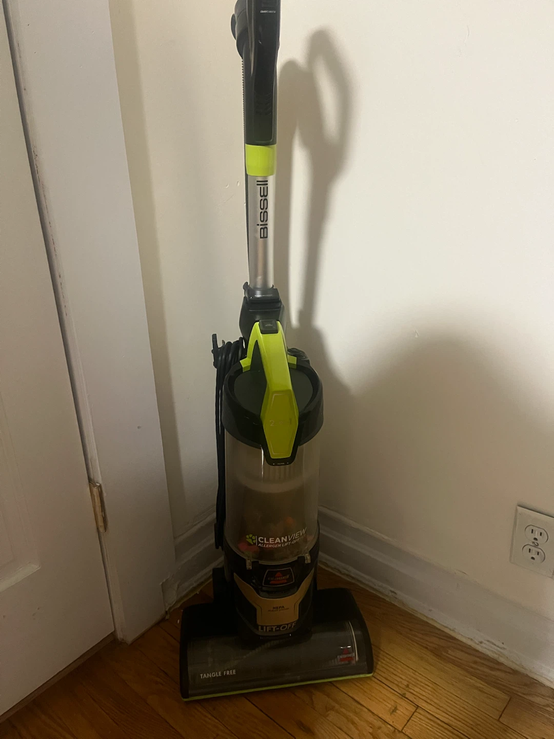 Bissell CleanView Vacuum Cleaner - photo 2