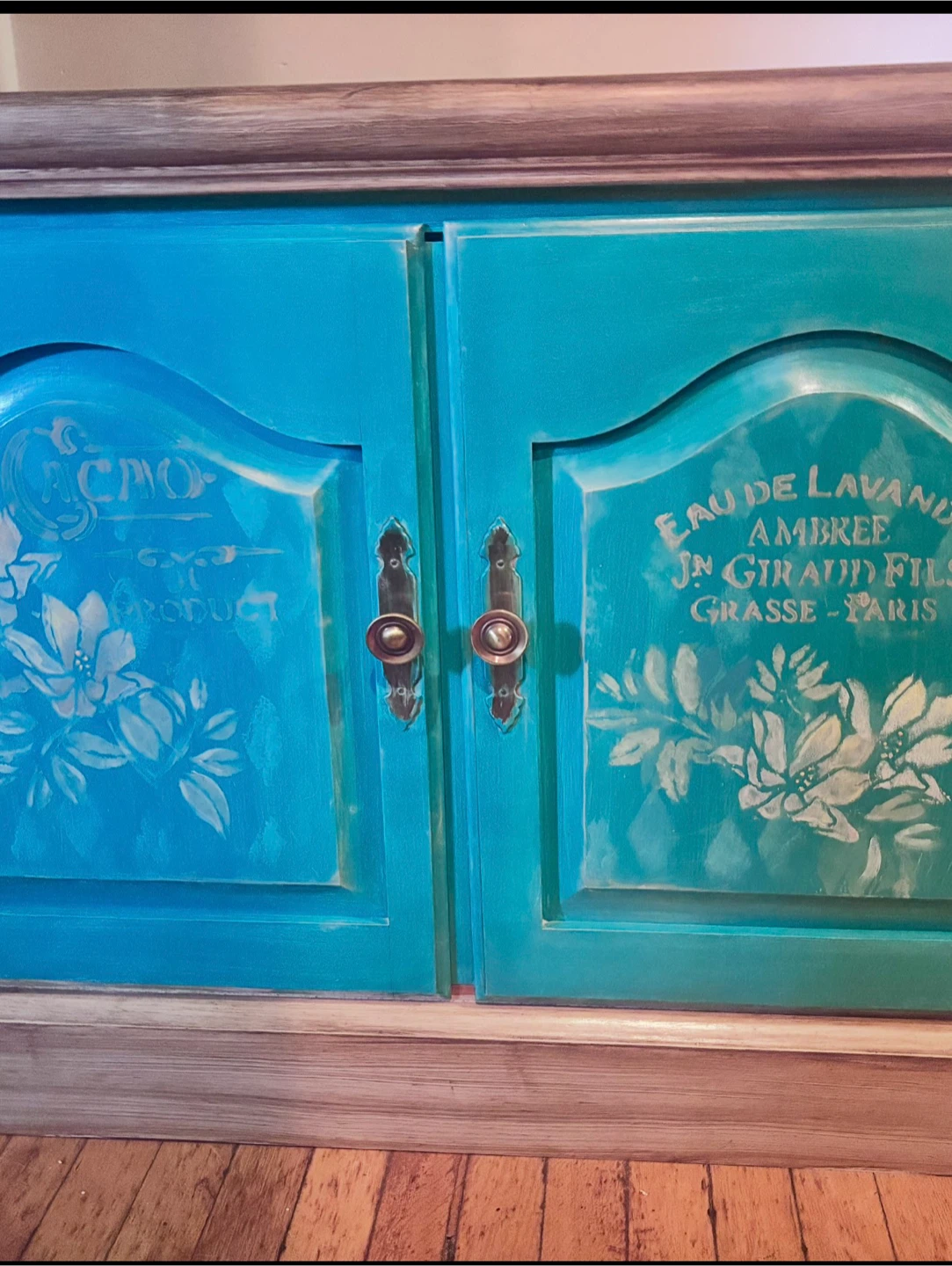 Farmhouse Style Accent Cabinet with Drawers - photo 2