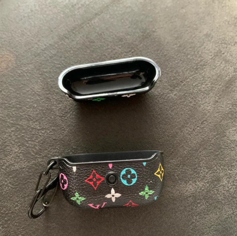 AirPod Pro Case with Designer Pattern - photo 2