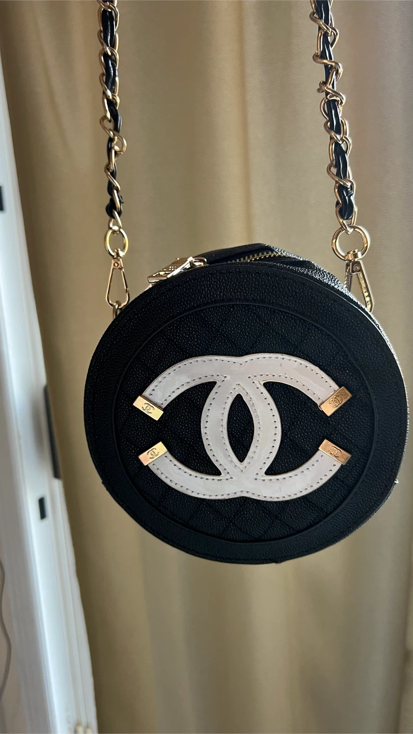 Round Vanity Bag