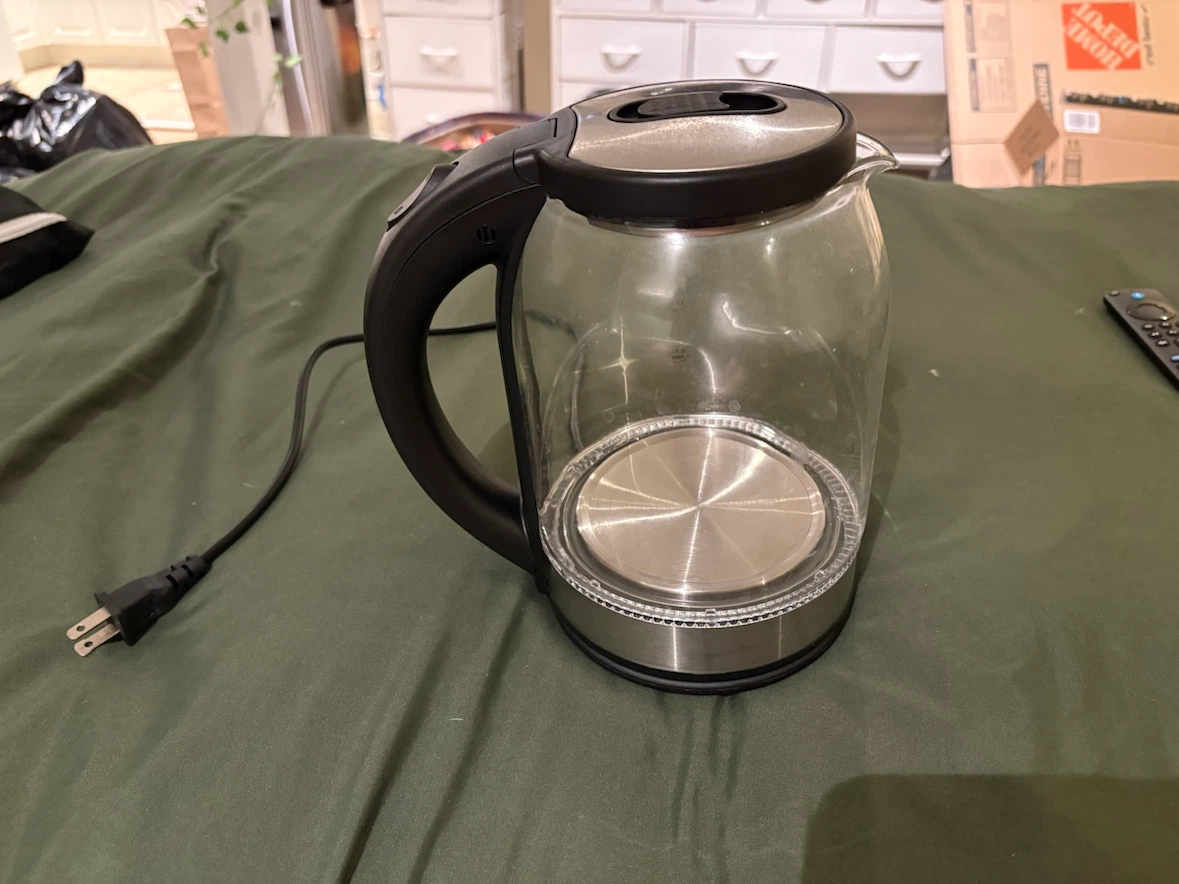 1.7L Glass Electric Kettle – Auto Shut-Off & LED Light - photo 3