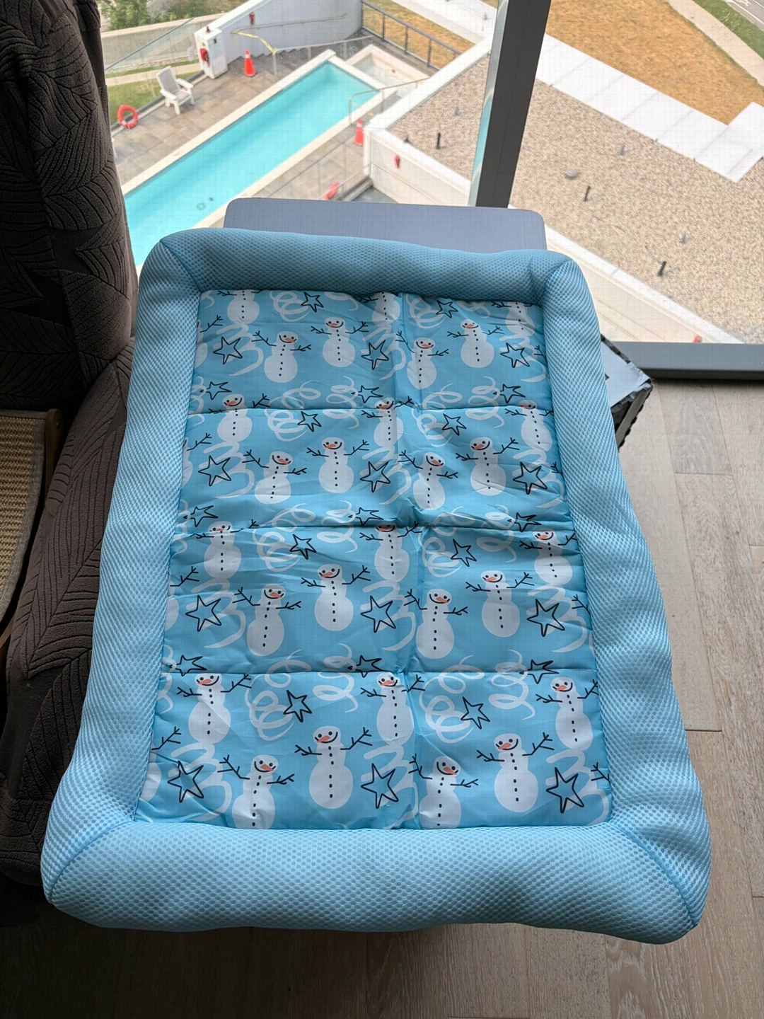 Blue Pet Bed with Snowman Pattern