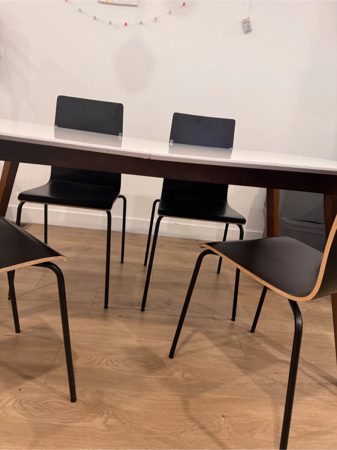 Juhana White Extendable Dining Table from Structube - photo 2