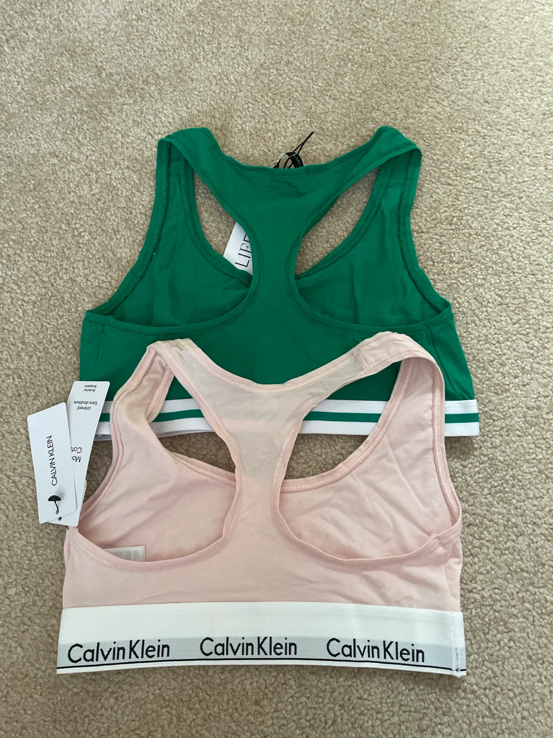 Sports Bras Size S/P - photo 2