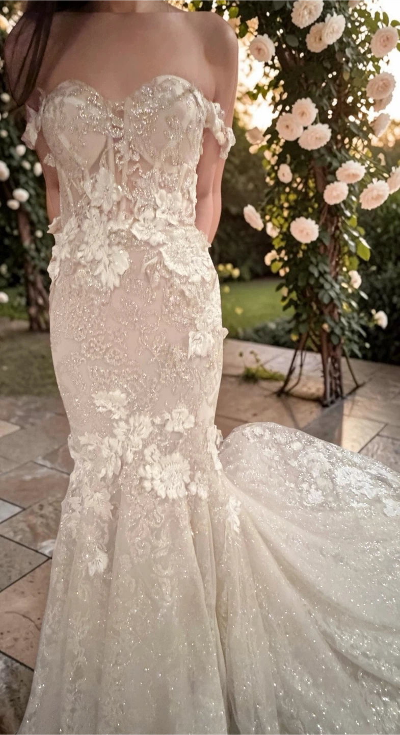 Berta Bridal wedding dress 20-101 Label Size US 6 • Ivory • e - photo 2