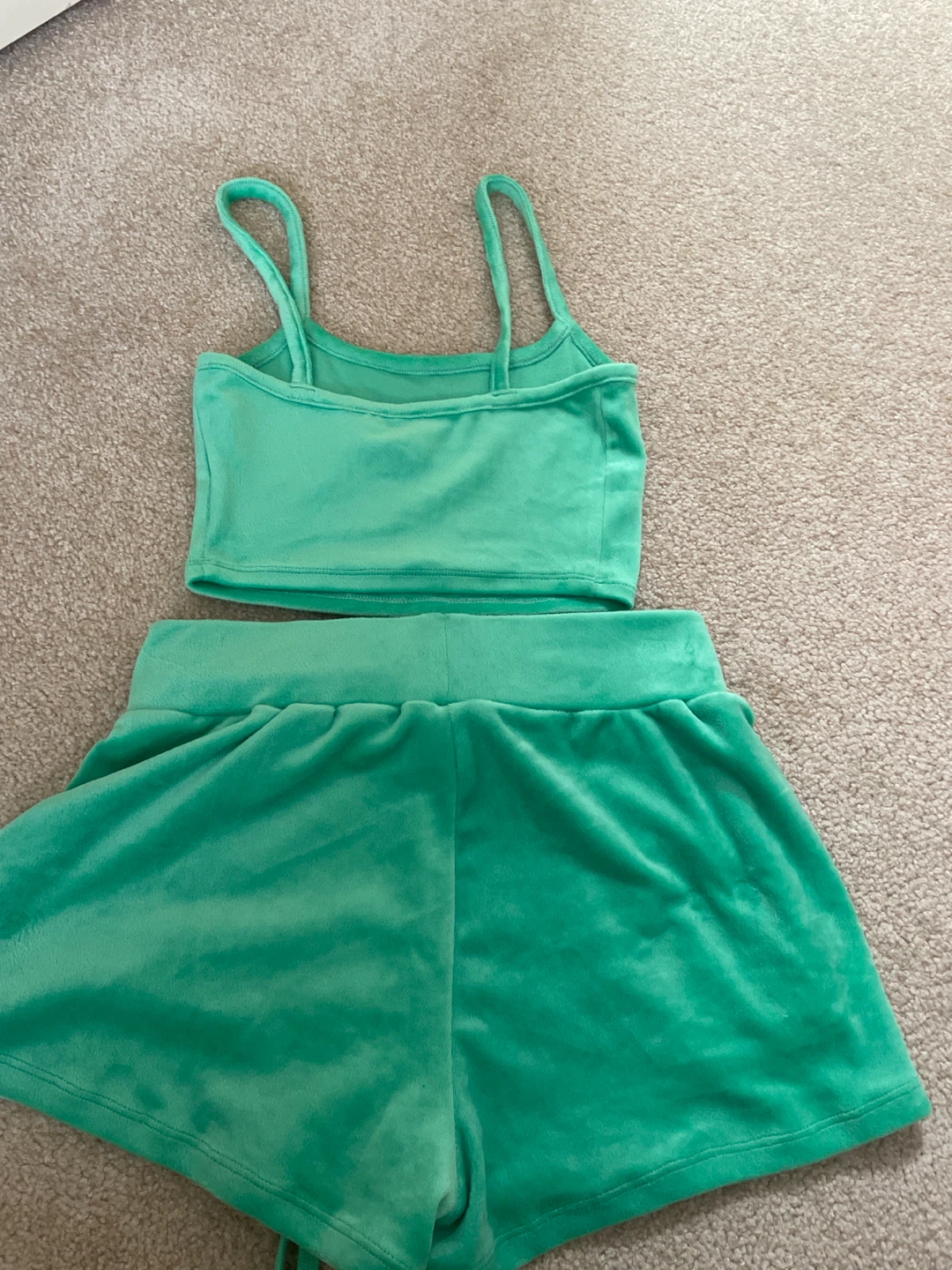 H&M Divided Green Velour Lounge Set - photo 3