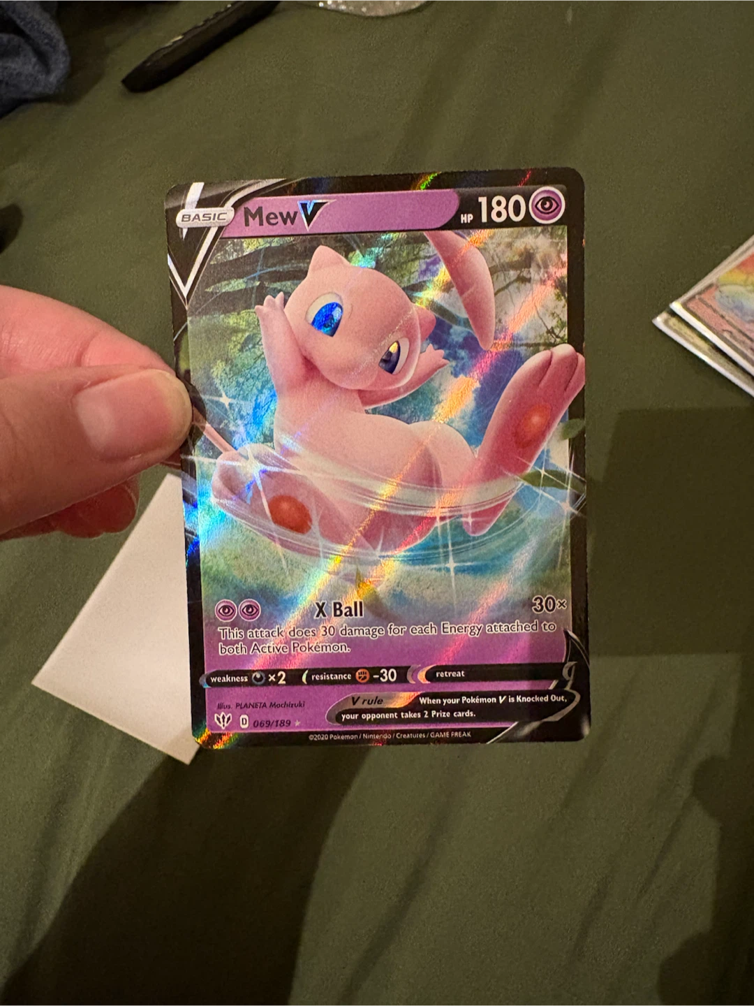 Pokémon TCG Mew V 069/189 – Near Mint
