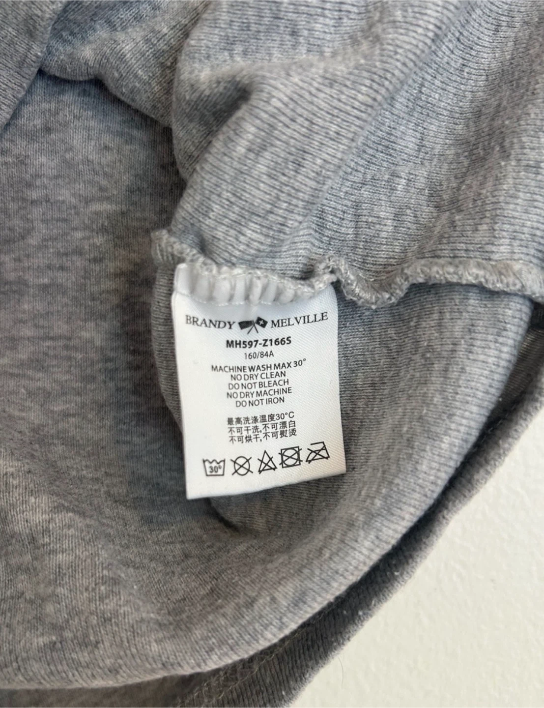 Brandy Melville Grey T-Shirr - photo 3