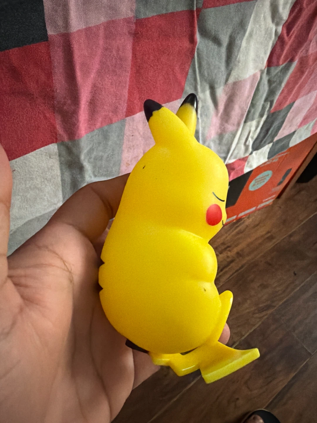 Pikachu Night Light - photo 2