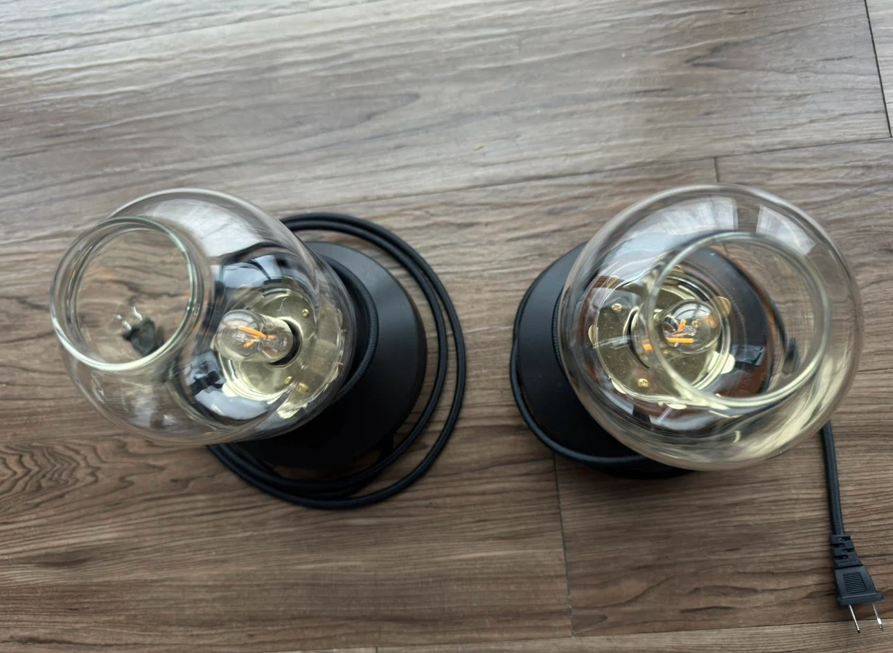 2x Modern Black Glass Table Lamps - photo 2