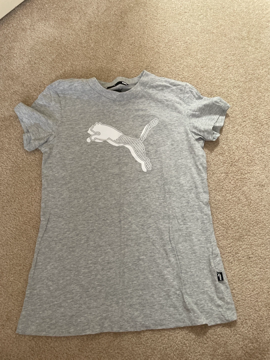 4 Women’s T-shirts - photo 2