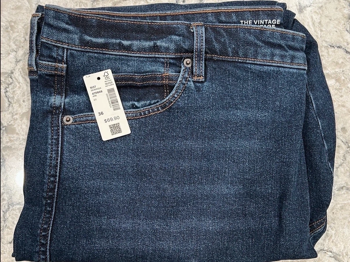 Reitmans The Vintage Slim Leg Women’s Jeans (size 36)