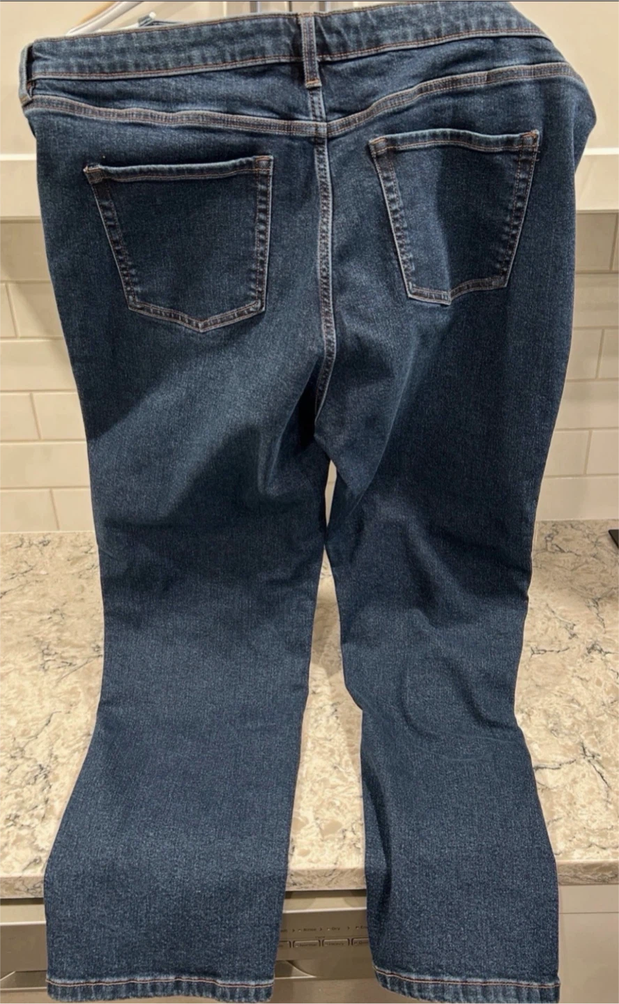 Reitmans The Vintage Slim Leg Women’s Jeans (size 36) - photo 3
