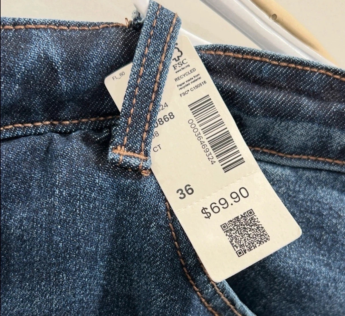 Reitmans The Vintage Slim Leg Women’s Jeans (size 36) - photo 5