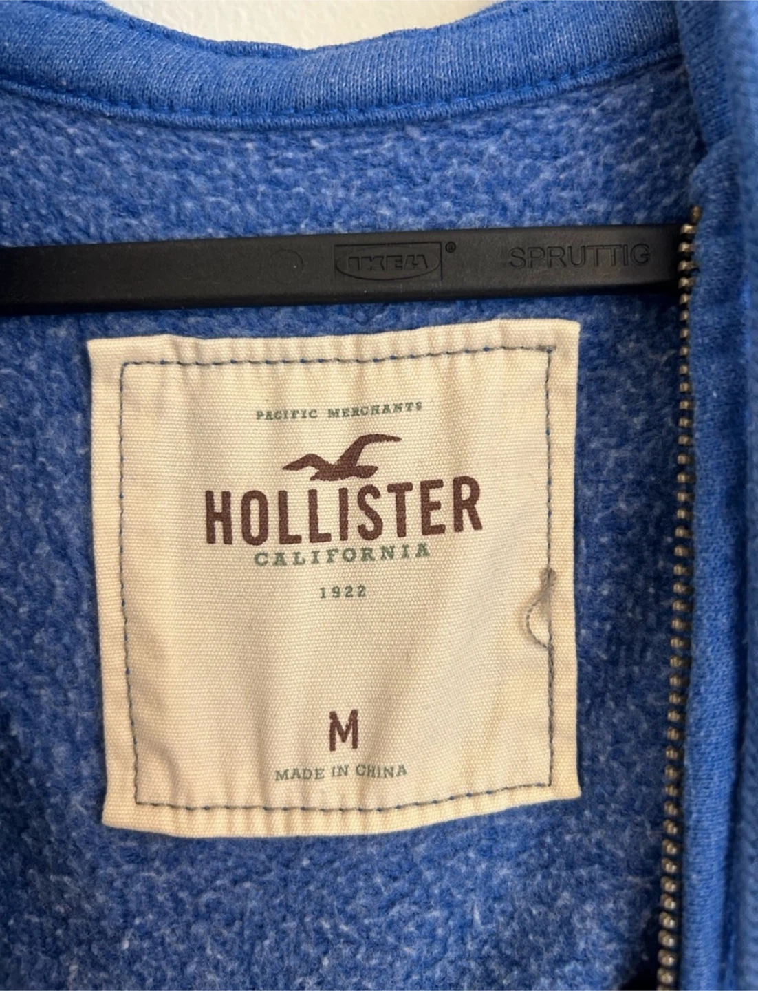 Hollister Zip Up - photo 2