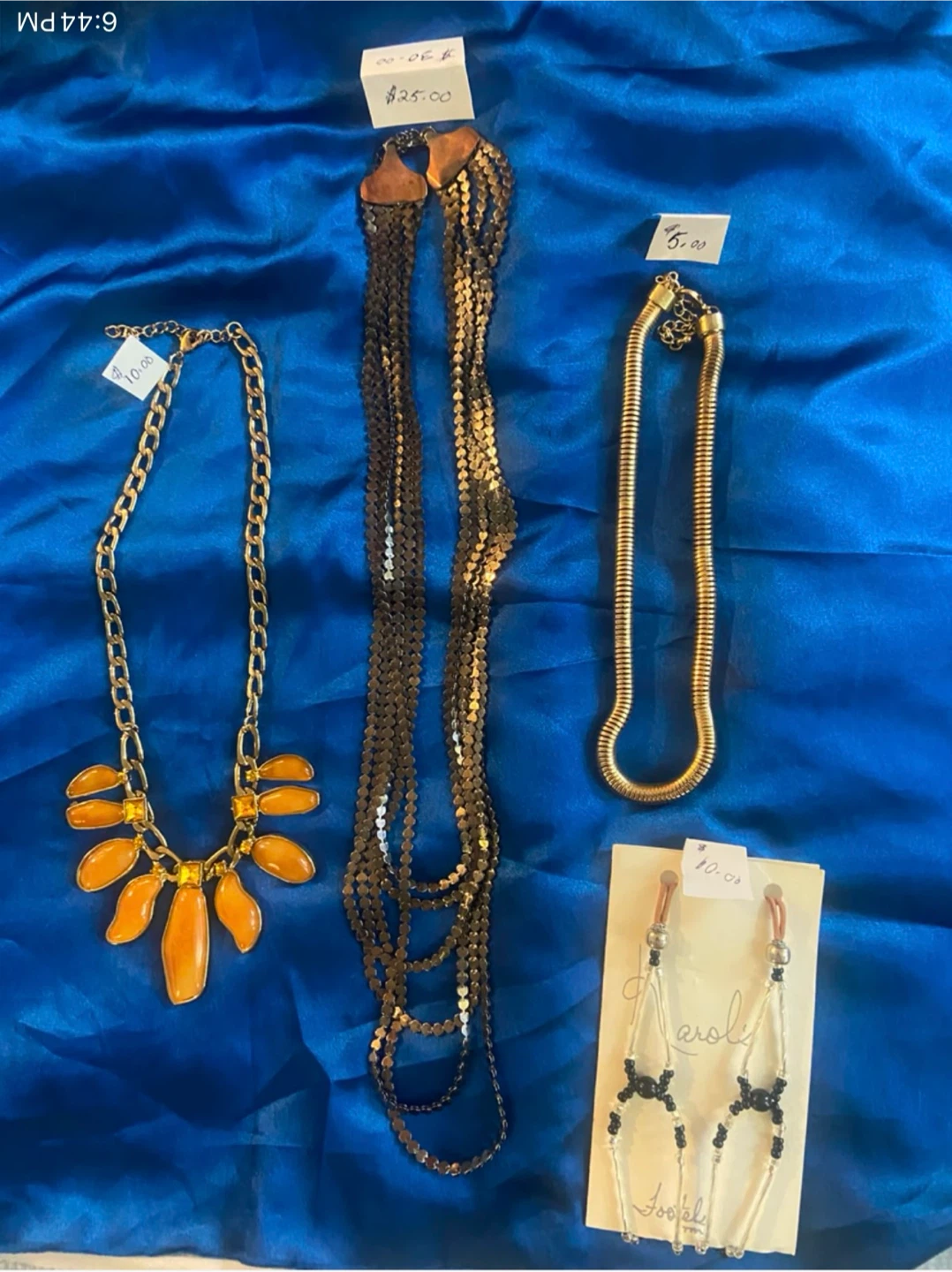 Assorted accessories - photo 2