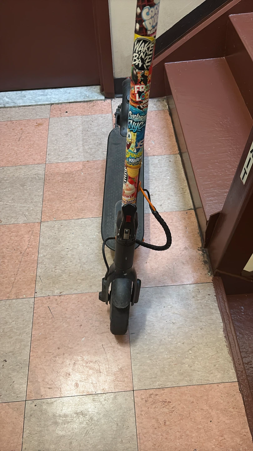 Volpam E-Scooter 21 MPH/KPH - photo 3