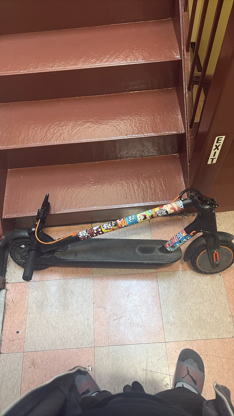 Volpam E-Scooter 21 MPH/KPH - photo 4