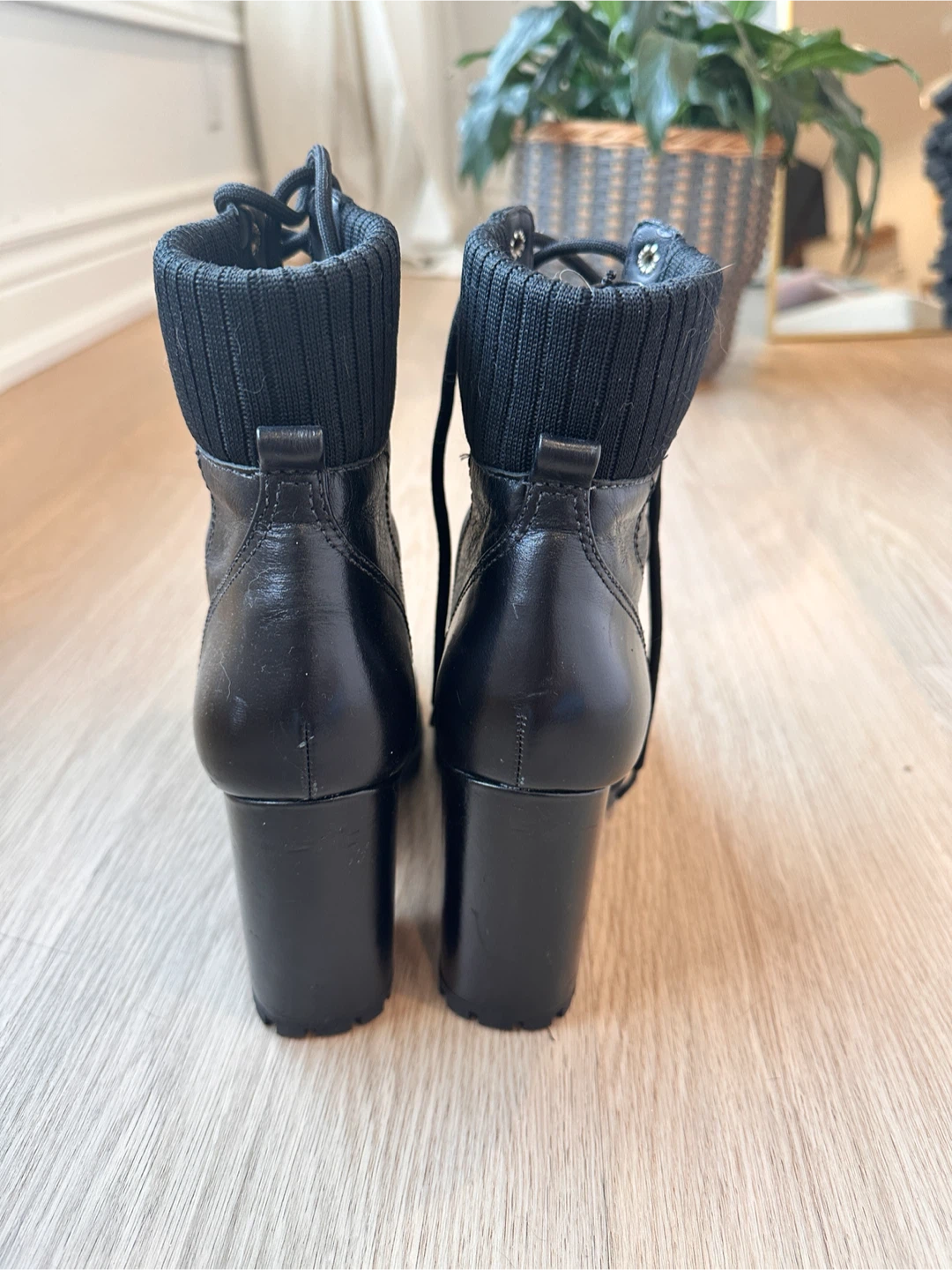 Black Leather Lace-Up Heeled Boots - photo 5