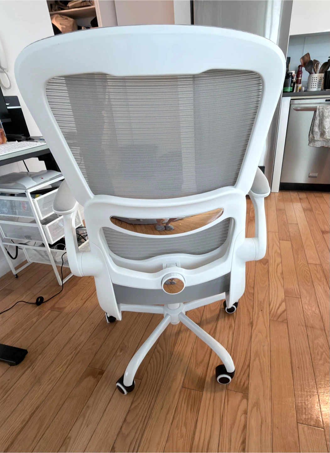 Ergonomic Mesh Office Chair - photo 2