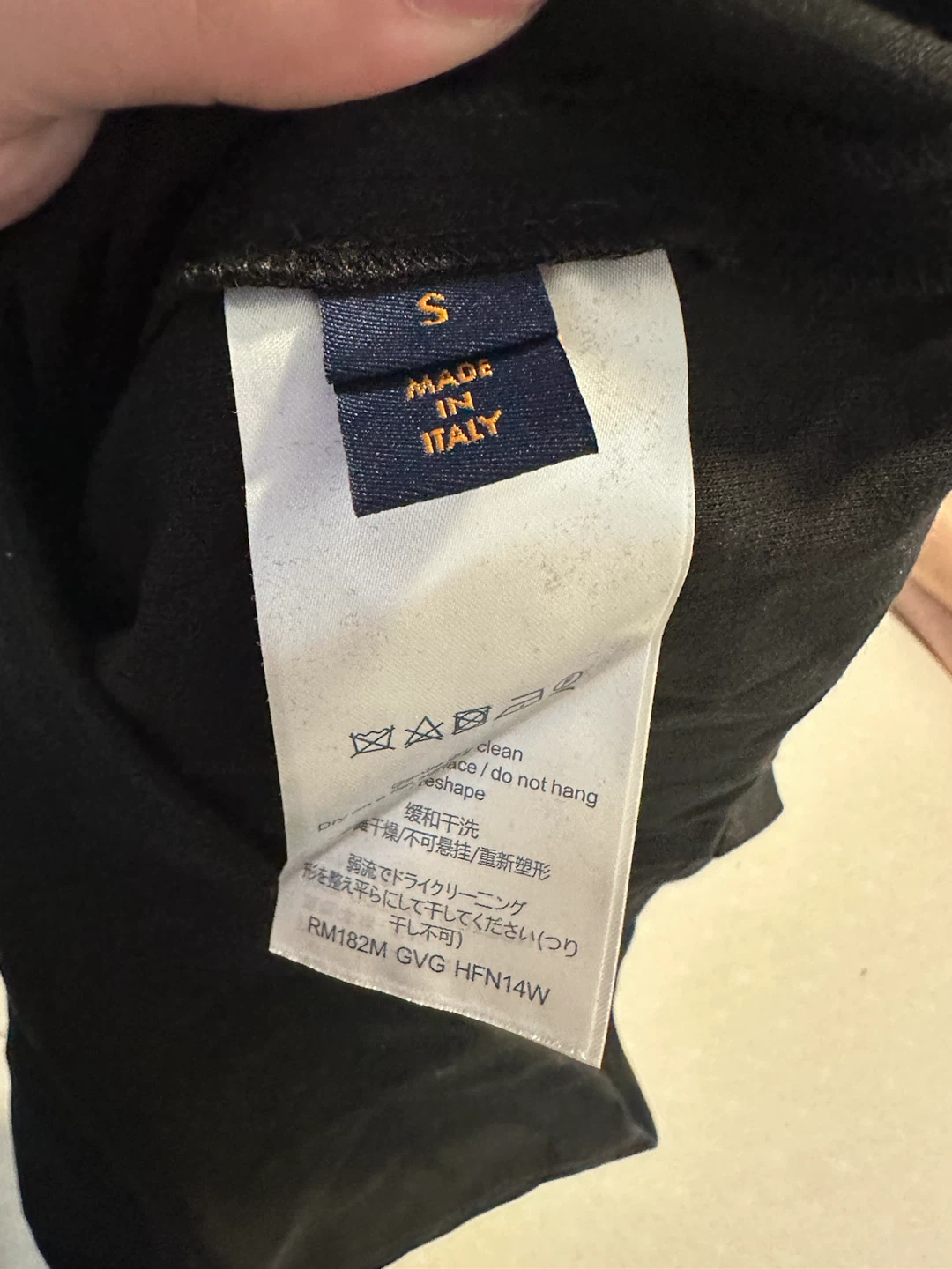 Louis Vuitton Black Crewneck Sweatshirt - photo 3