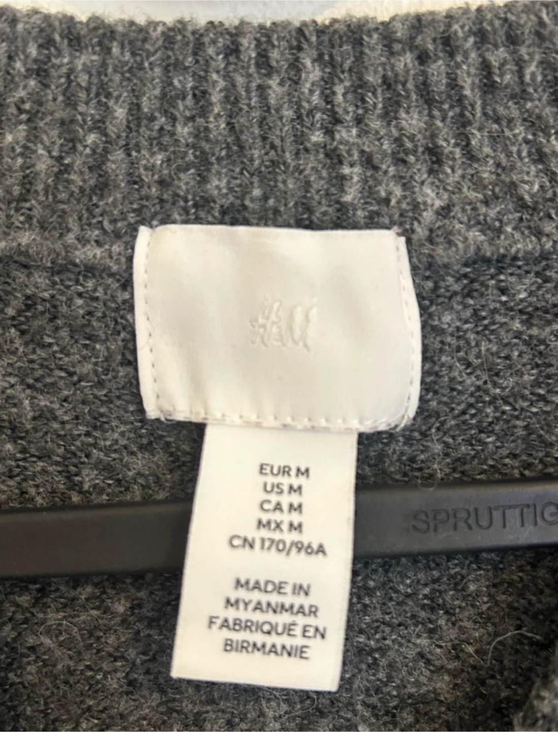 H&M grey sweater - photo 2