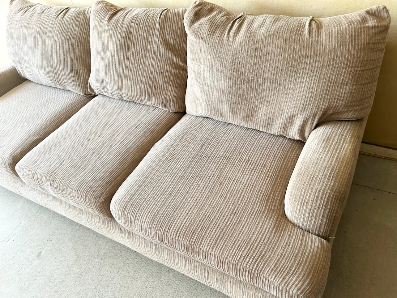 DELIVERY AVAILABLE! XL FABRIC SOFA + LOVESEAT FOR $350! - photo 4