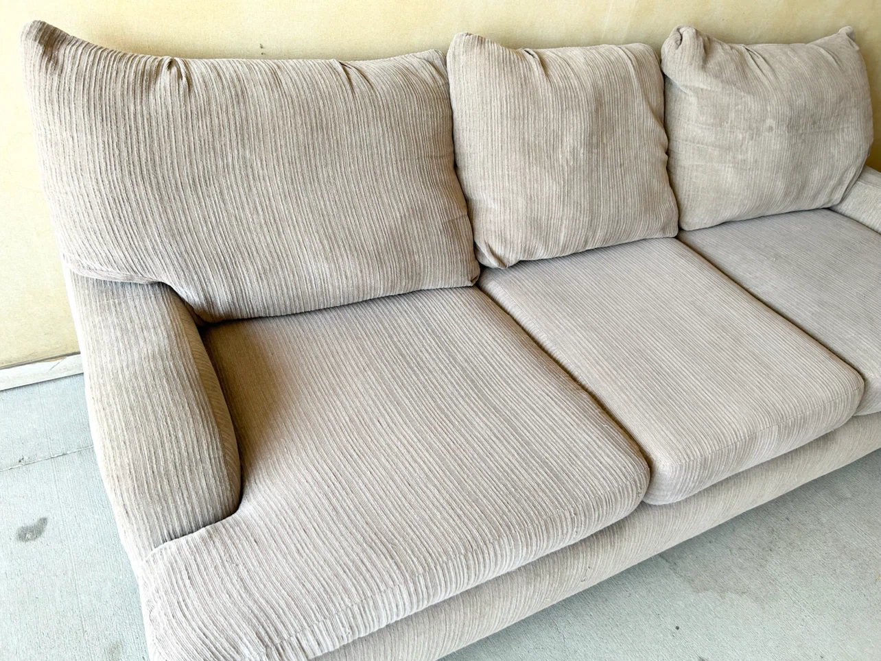 DELIVERY AVAILABLE! XL FABRIC SOFA + LOVESEAT FOR $350! - photo 5