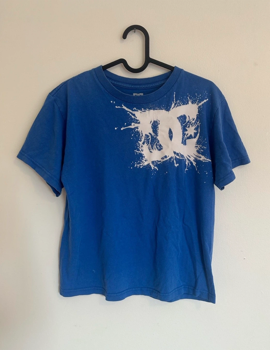 DC blue t-shirt